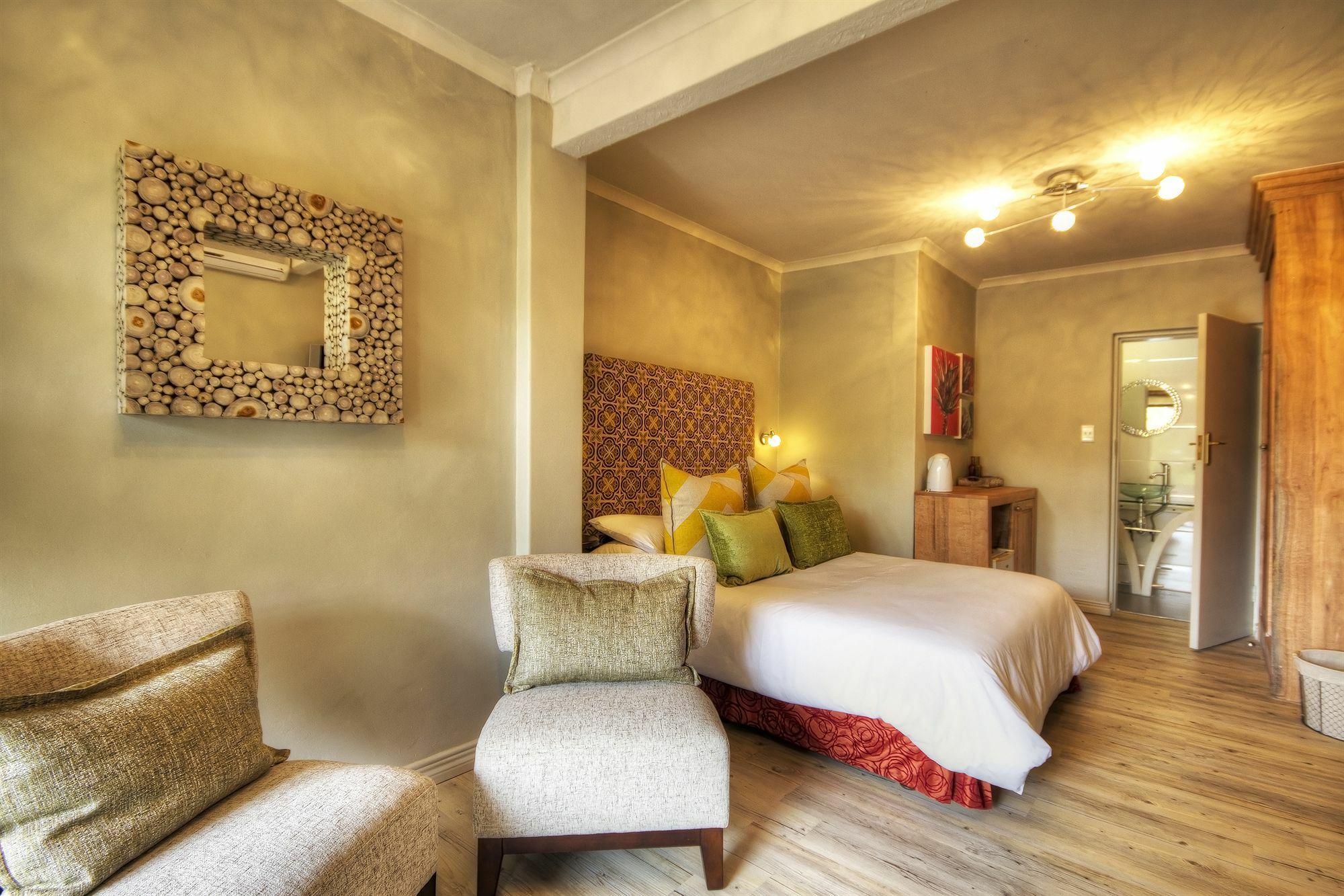 La Roca Guest House Mbombela Bagian luar foto