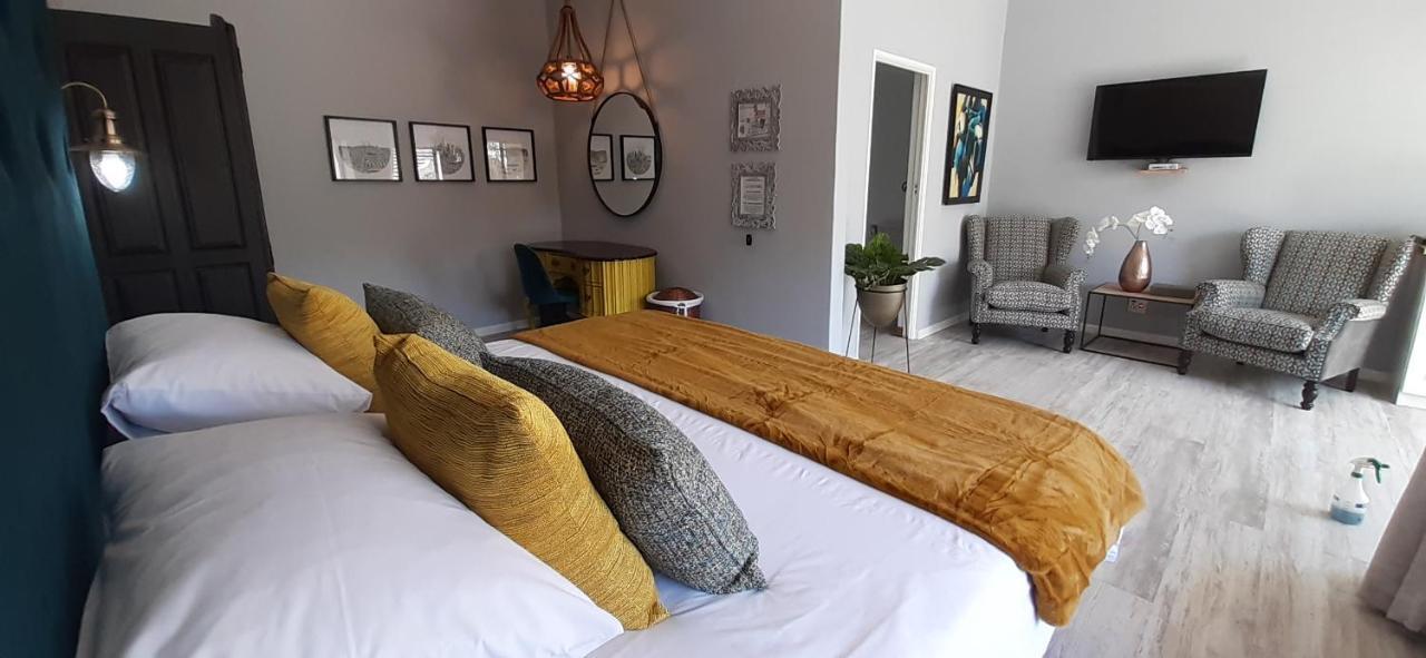 La Roca Guest House Mbombela Bagian luar foto
